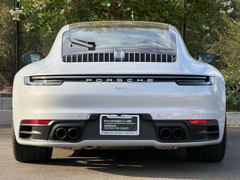 Used 2024 Porsche 911 Carrera RWD image 6