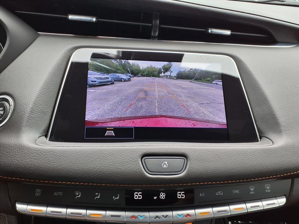 Used 2023 Cadillac XT4 Sport FWD image 24