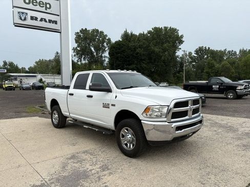 Used 2018 RAM 2500 Tradesman w/ Chrome Appearance Group AWD/4WD image 3