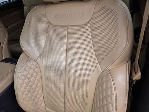 Used 2021 Jeep Grand Cherokee L Summit image 14