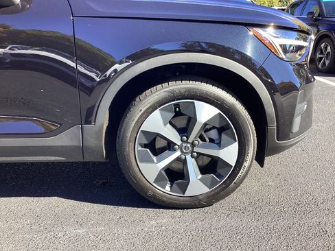 Certified 2025 Volvo XC40 B5 Core w/ Protection Package Premier image 13