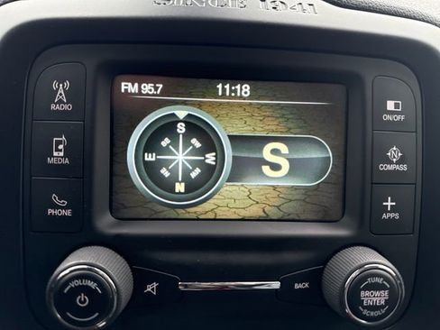 Used 2016 Jeep Renegade Trailhawk w/ Premium Trailhawk Package image 24