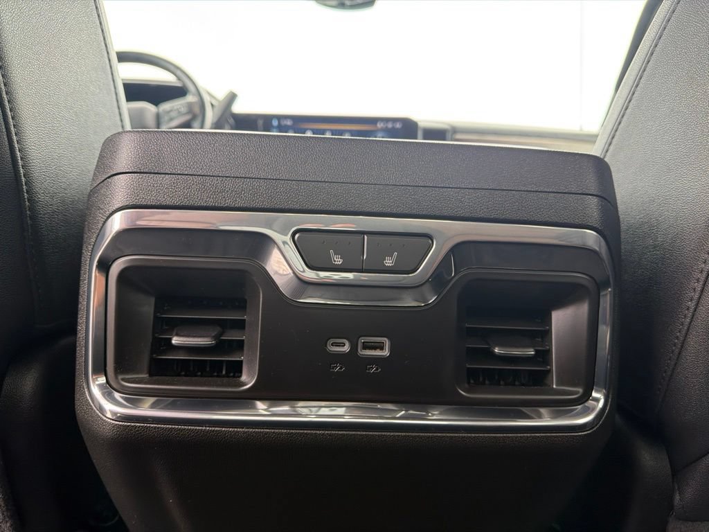 Used 2024 Chevrolet Silverado 3500 High Country w/ High Country Premium Package AWD/4WD image 17