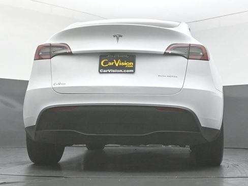 Used 2023 Tesla Model Y Long Range AWD/4WD image 46