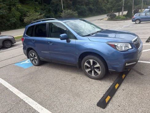 Used 2018 Subaru Forester 2.5i Premium AWD/4WD image 9