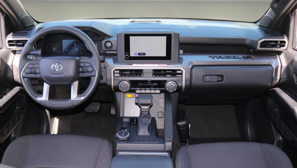 Certified 2025 Toyota Tacoma SR5 AWD/4WD image 13