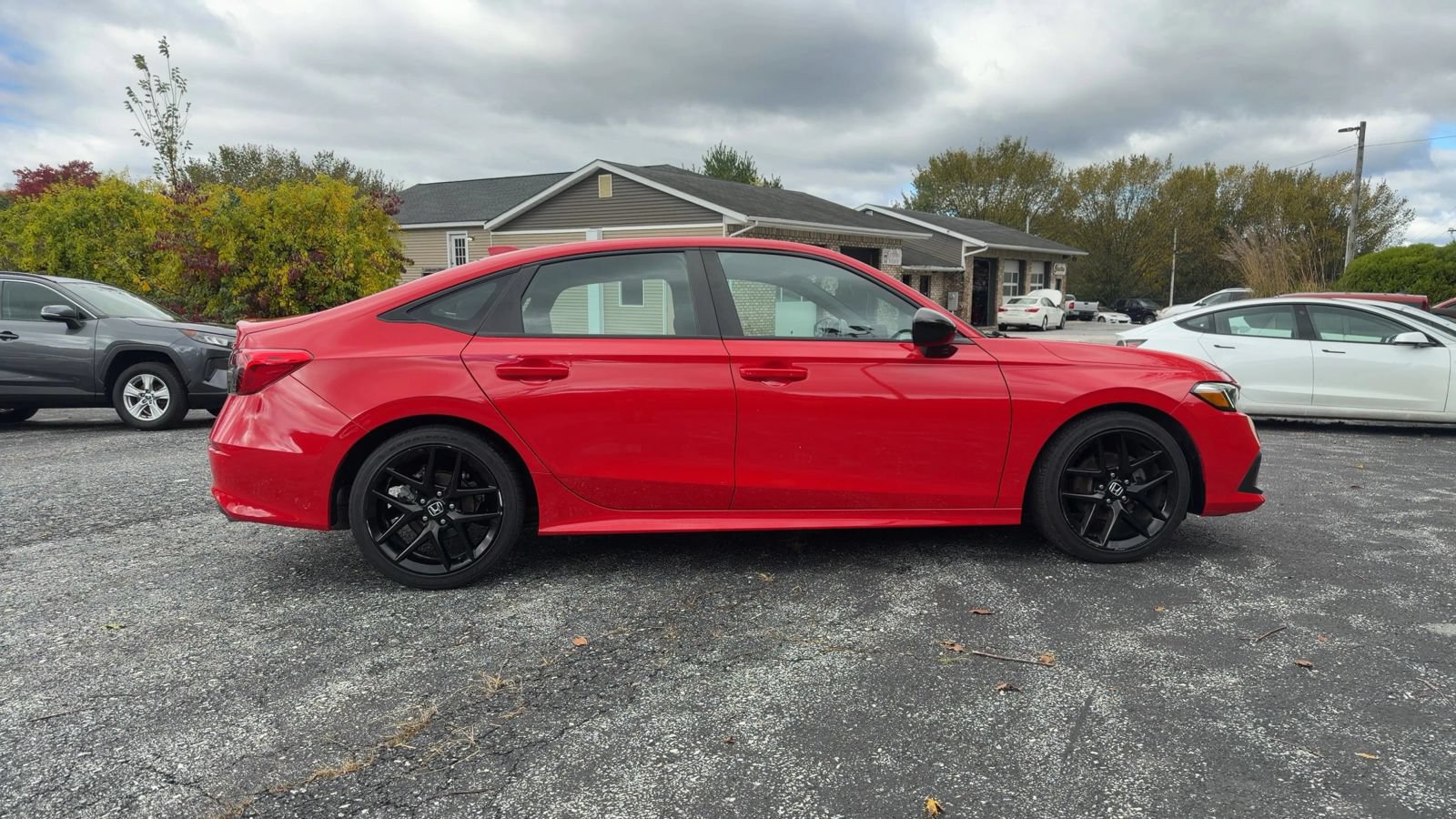 Used 2023 Honda Civic Sport image 3