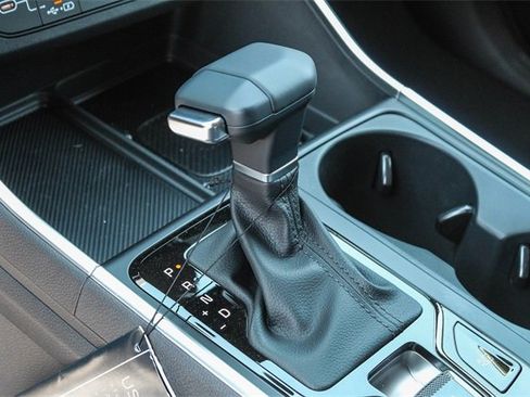 New 2025 Kia Carnival SX Prestige image 23