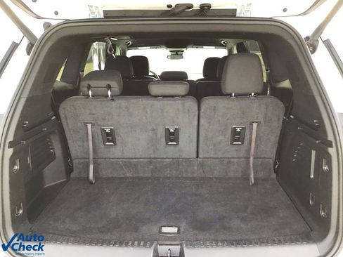 Used 2025 GMC Acadia Elevation image 6