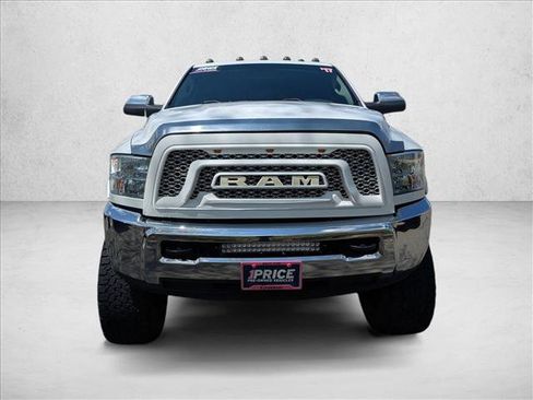 Used 2017 RAM 2500 SLT AWD/4WD image 2