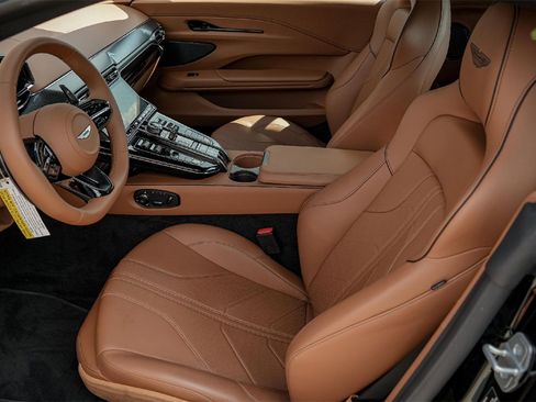 New 2025 Aston Martin V8 Vantage Coupe image 19
