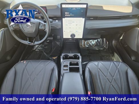 Certified 2025 Ford Mustang Mach-E Select RWD image 17