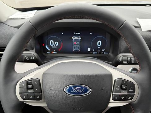 New 2026 Ford Explorer Active w/ Active Comfort Package image 24