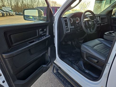 Used 2019 RAM 1500 Tradesman image 33
