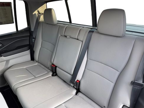 Used 2021 Honda Ridgeline RTL-E image 16