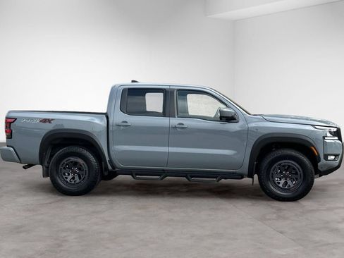 Used 2025 Nissan Frontier PRO-4X AWD/4WD image 7