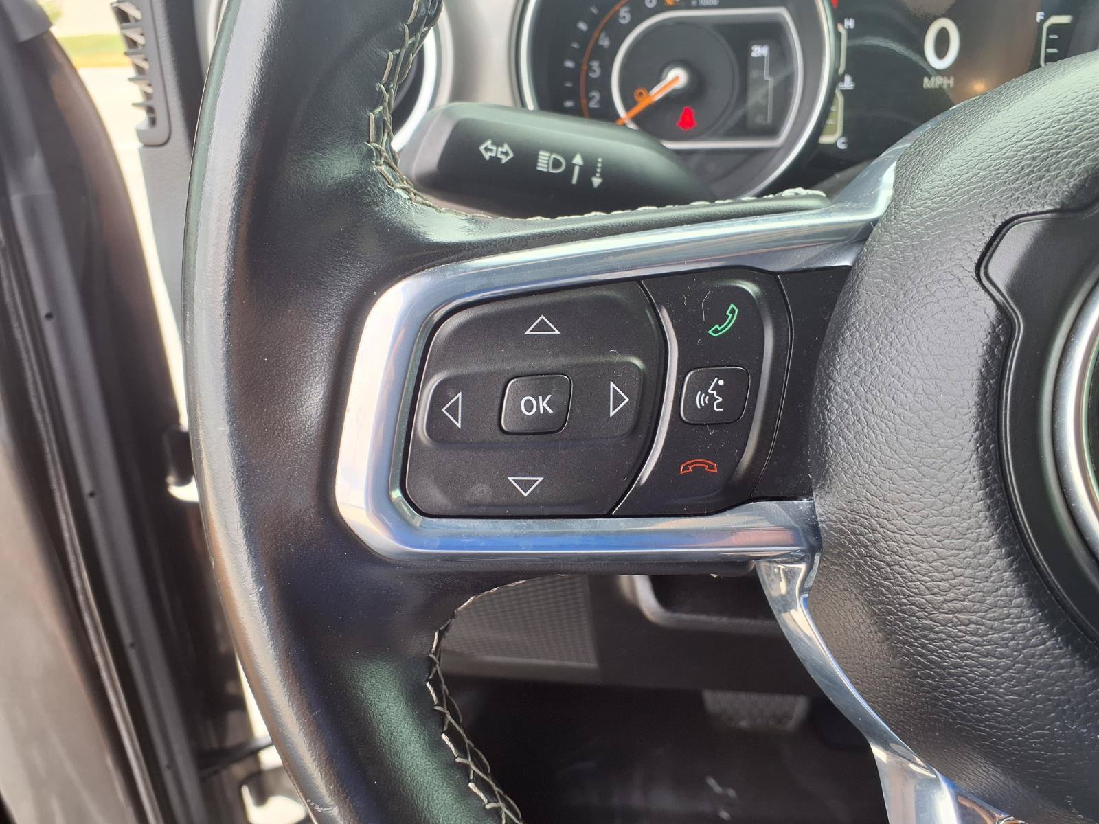 Used 2021 Jeep Gladiator Overland AWD/4WD image 19