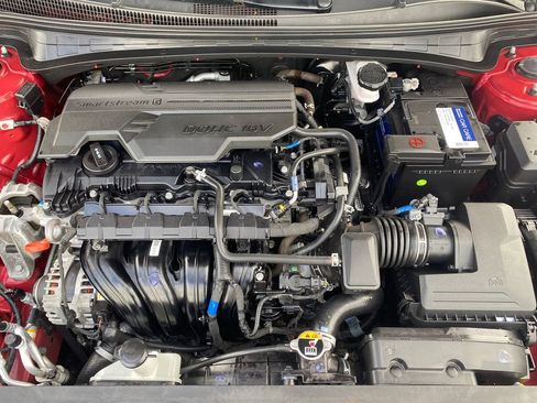 Certified 2024 Hyundai Elantra SEL FWD image 28