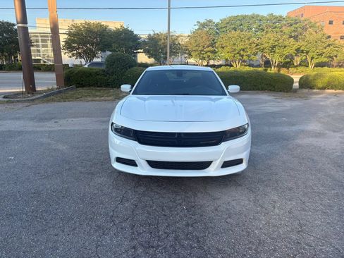 Used 2022 Dodge Charger SXT RWD image 7