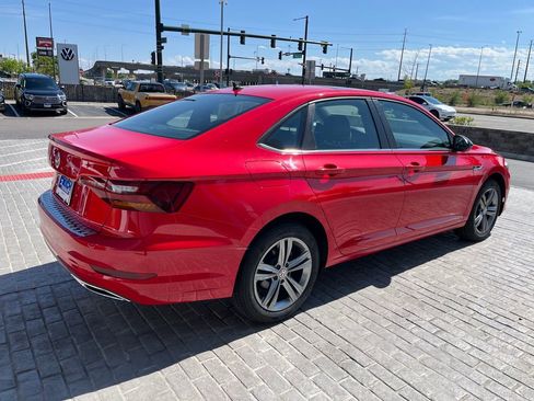 Used 2019 Volkswagen Jetta R-Line FWD image 5