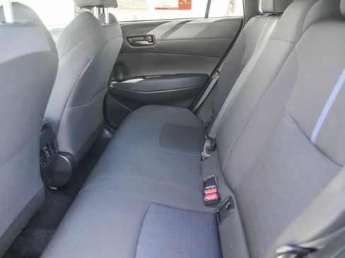 Used 2024 Toyota Corolla Cross AWD Hybrid w/ Moonroof Package image 19