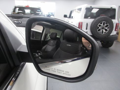 New 2025 Ford Expedition Platinum image 16