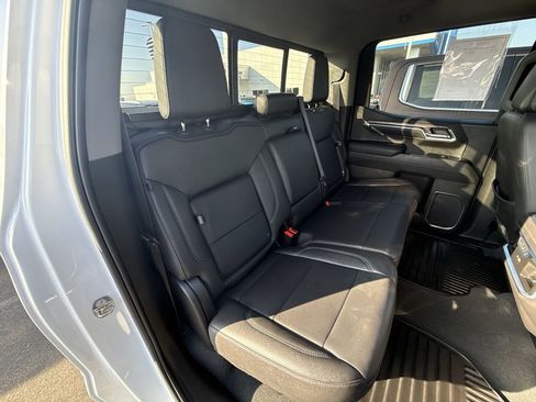 Used 2022 Chevrolet Silverado 1500 LTZ w/ LTZ Premium Package image 26