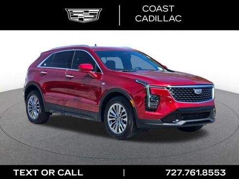 Used 2024 Cadillac XT4 Premium Luxury FWD image 3