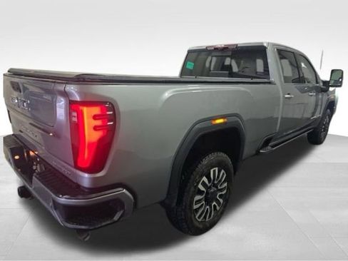 Used 2024 GMC Sierra 2500 Denali Ultimate AWD/4WD image 4