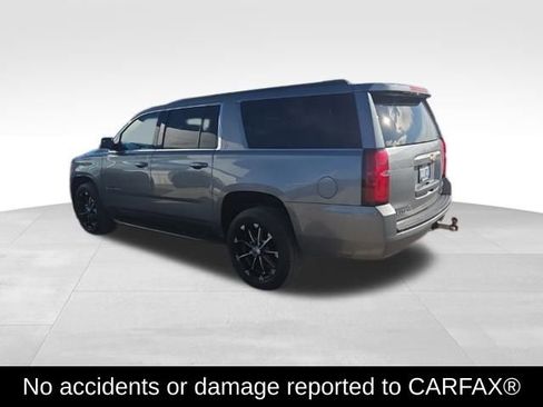 Used 2018 Chevrolet Suburban LT image 4