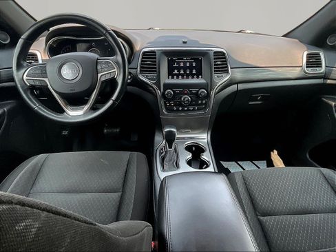 Used 2020 Jeep Grand Cherokee Laredo AWD/4WD image 7
