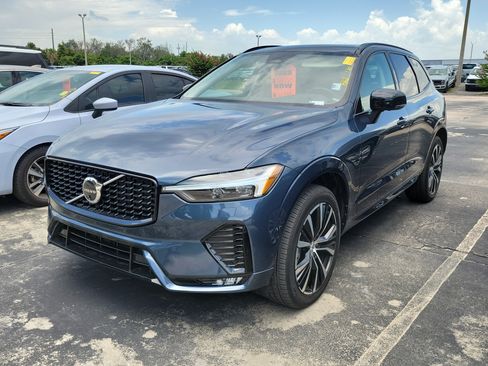 Used 2025 Volvo XC60 B5 Plus w/ Protection Package Premier AWD/4WD image 3