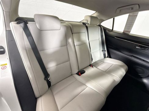 Used 2016 Lexus ES 350 image 38