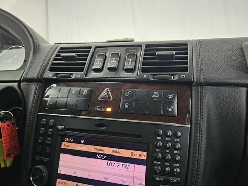 Used 2012 Mercedes-Benz G 550 image 25