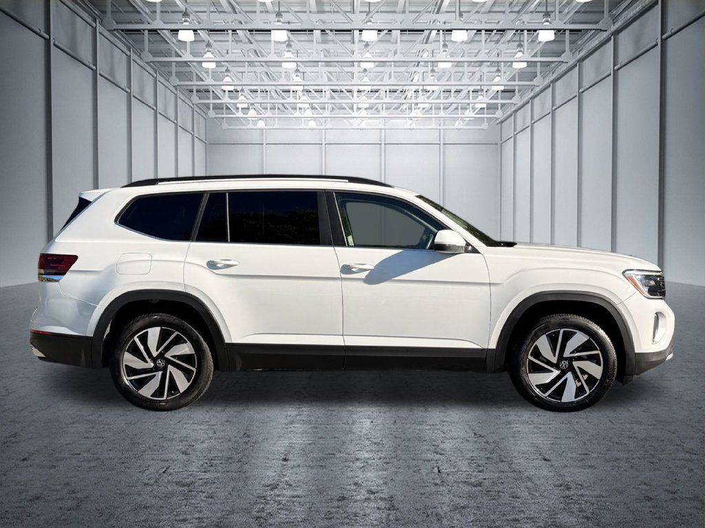Used 2025 Volkswagen Atlas SE FWD image 44