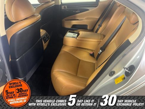 Used 2014 Lexus LS 460 AWD w/ Comfort Package image 19
