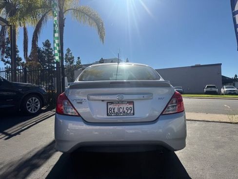 Used 2019 Nissan Versa SV image 14