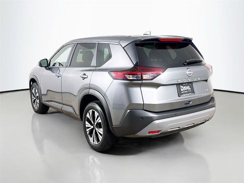Used 2023 Nissan Rogue SV image 10