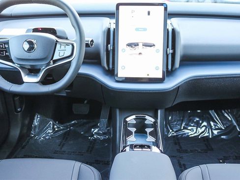 New 2026 Volvo EX30 Cross Country Ultra image 15