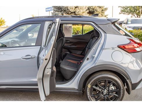 Used 2024 Nissan Kicks SR FWD image 15