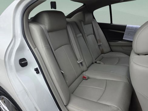 Used 2011 INFINITI G37 x w/ Premium Pkg image 23