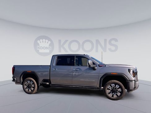 New 2026 GMC Sierra 2500 Denali w/ Denali Reserve Package image 8