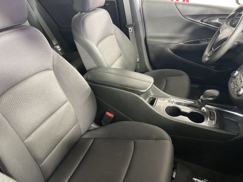 Used 2024 Chevrolet Malibu LT image 24