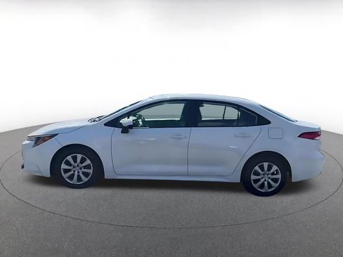 Used 2023 Toyota Corolla LE FWD image 9
