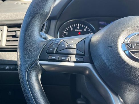 Used 2018 Nissan Rogue S image 29