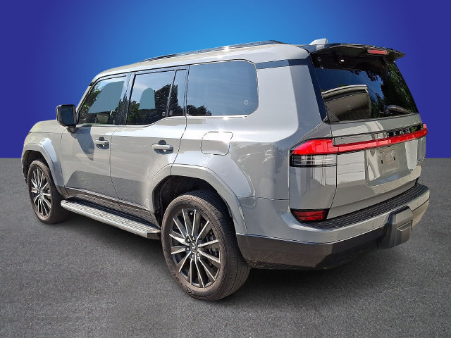 Used 2024 Lexus GX 550 w/ Accessory Package (Z1) AWD/4WD image 5