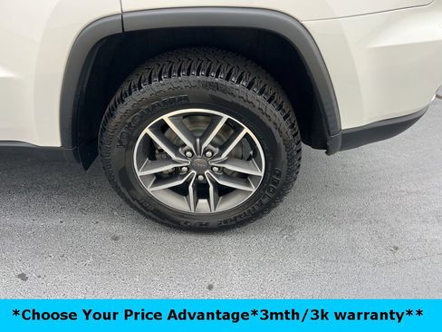 Used 2019 Jeep Grand Cherokee Limited image 11