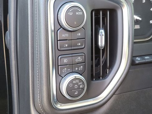 Used 2020 GMC Sierra 2500 Denali w/ Denali Ultimate Package image 28