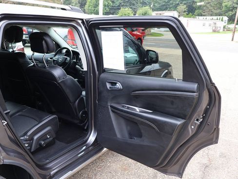 Used 2014 Dodge Journey Crossroad w/ Flexible Seating Group FWD image 24