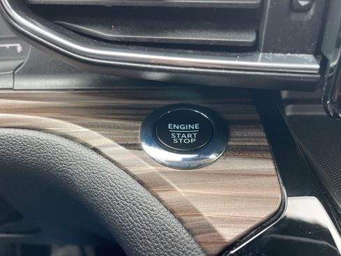 Certified 2023 Ford Explorer Limited w/ Equipment Group 301A image 13